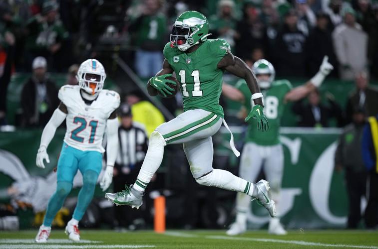 Eagles players celebrate making the Super Bowl - Bleeding Green Nation
