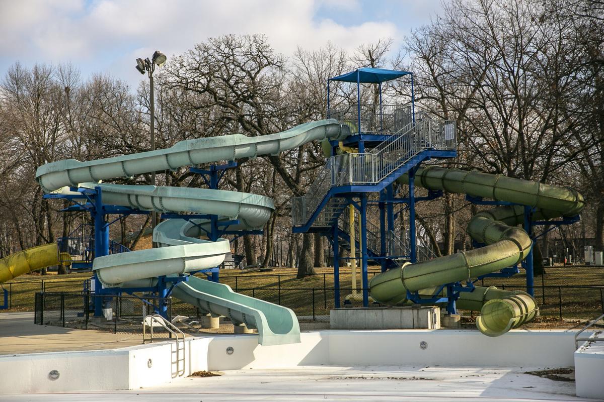 Mason City Council approves updates to Aquatic Center