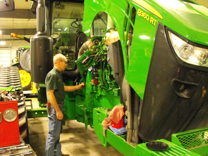 KCN John Deere 5