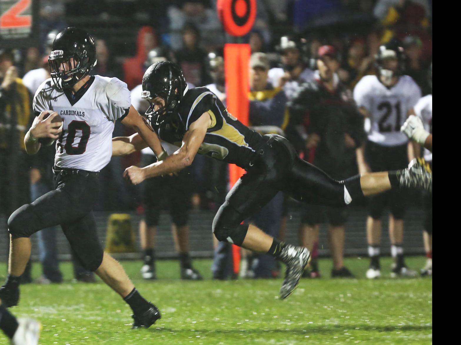 Garner Hayfield Ventura Uses Short Fields Sound Defense To Get Past Clear Lake 24 14 North Iowa High School Football Globegazette Com