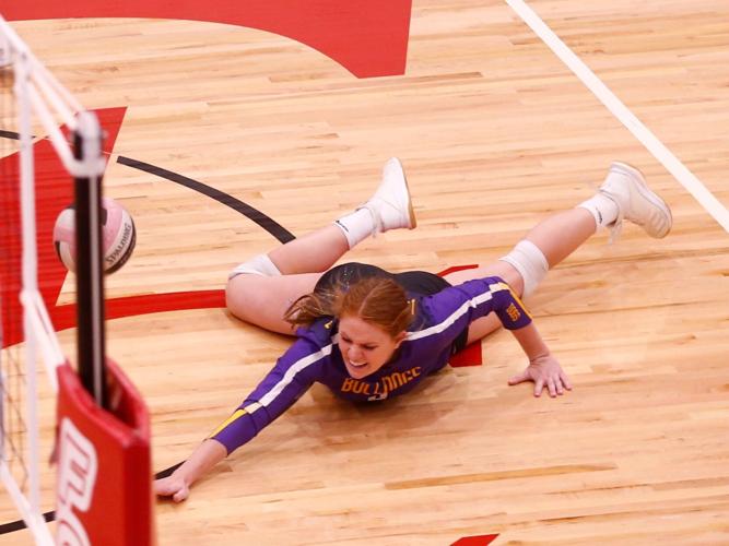 Defense a calling card in 2022 for Lake Mills volleyball