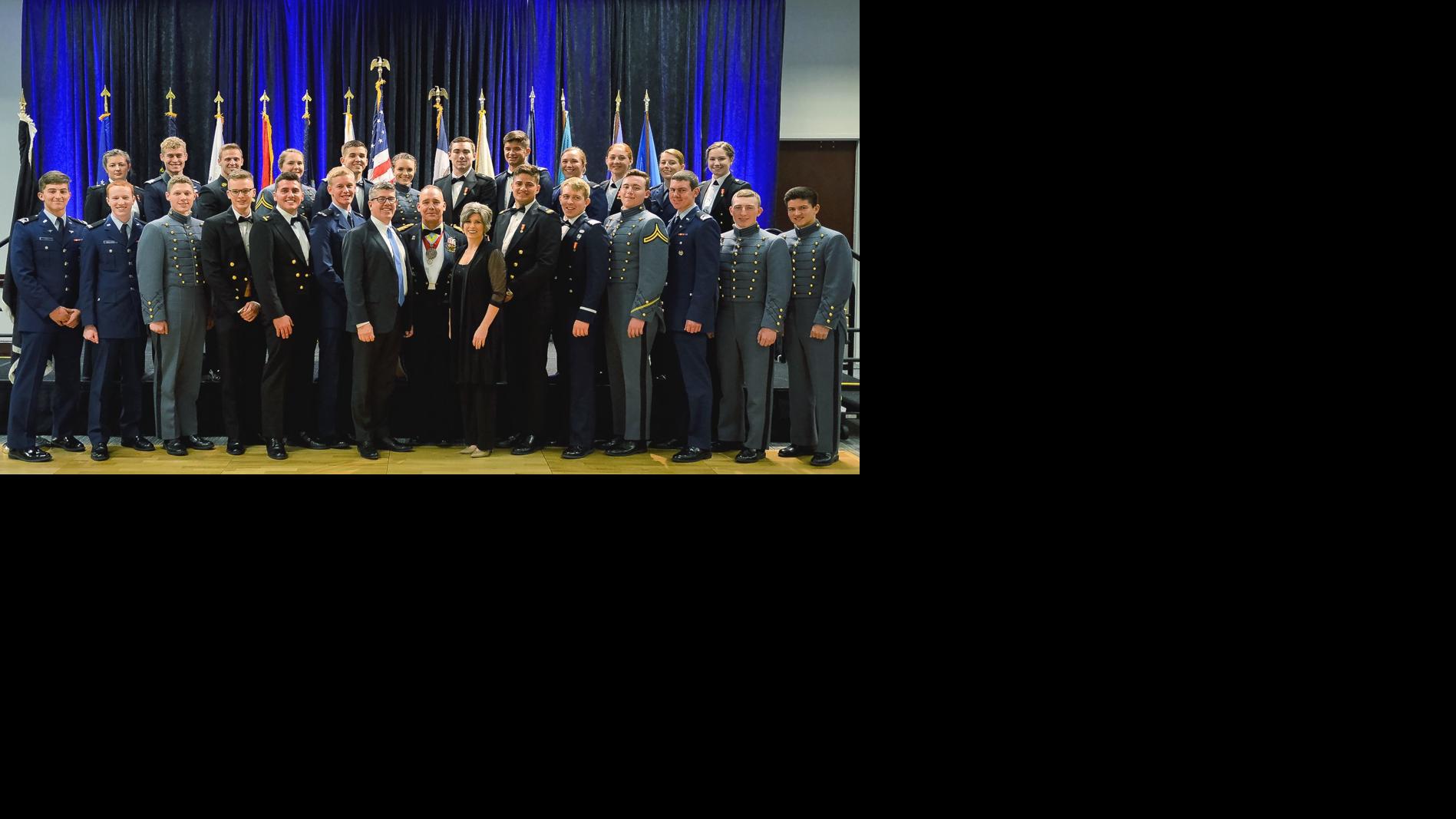 North Iowans Will Be Recognized At U S Military Ball Mason City