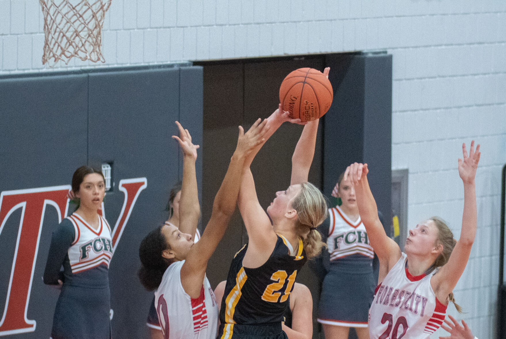 Clear Lake Boys Stay Unbeaten With Win Over Forest City