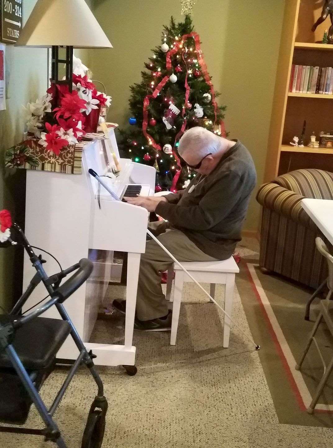 Britt s blind piano man Family friends remember Gary Gjerstad with photos Mason City & North Iowa