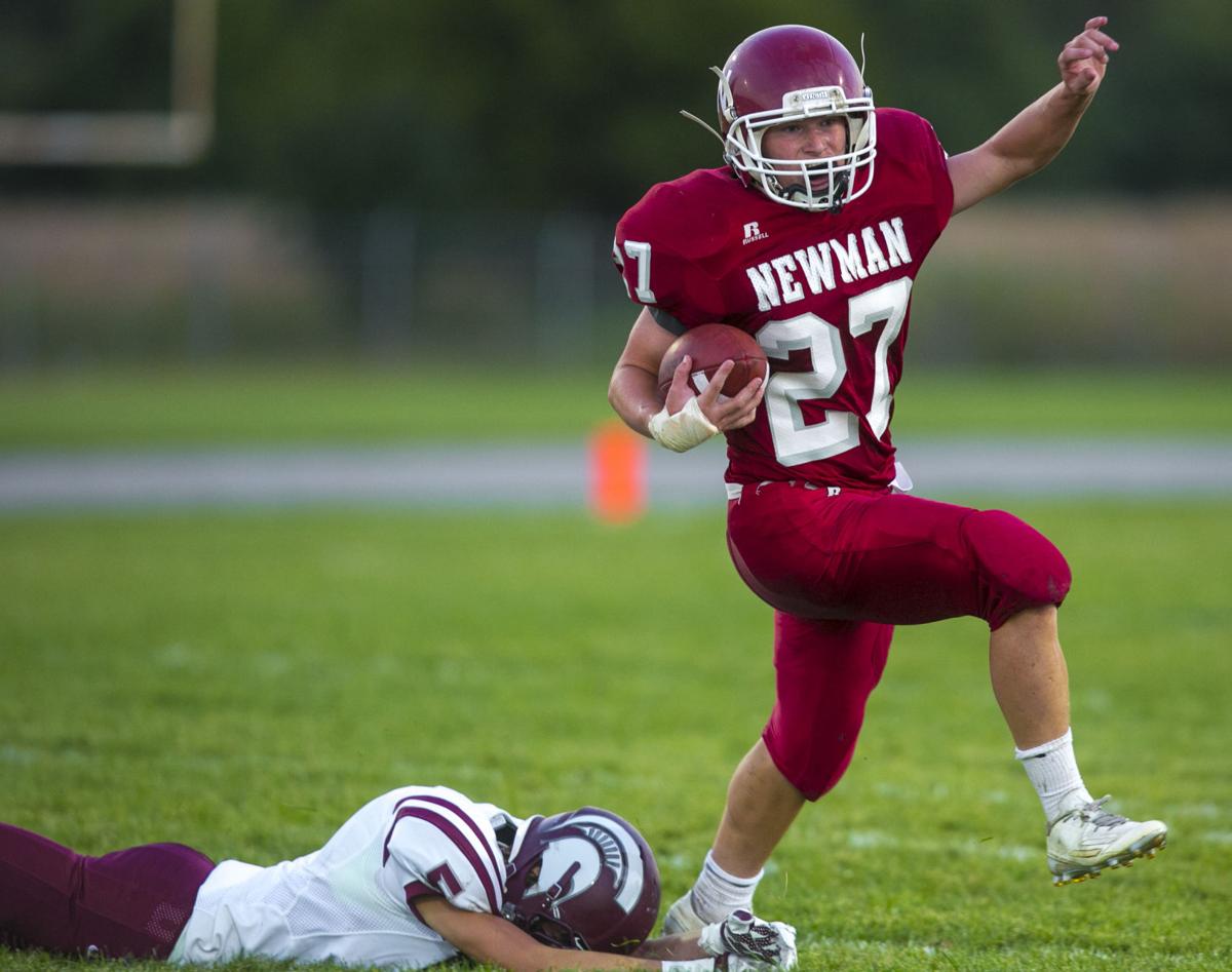 Photos Newman Vs Grundy Center Football North Iowa High School