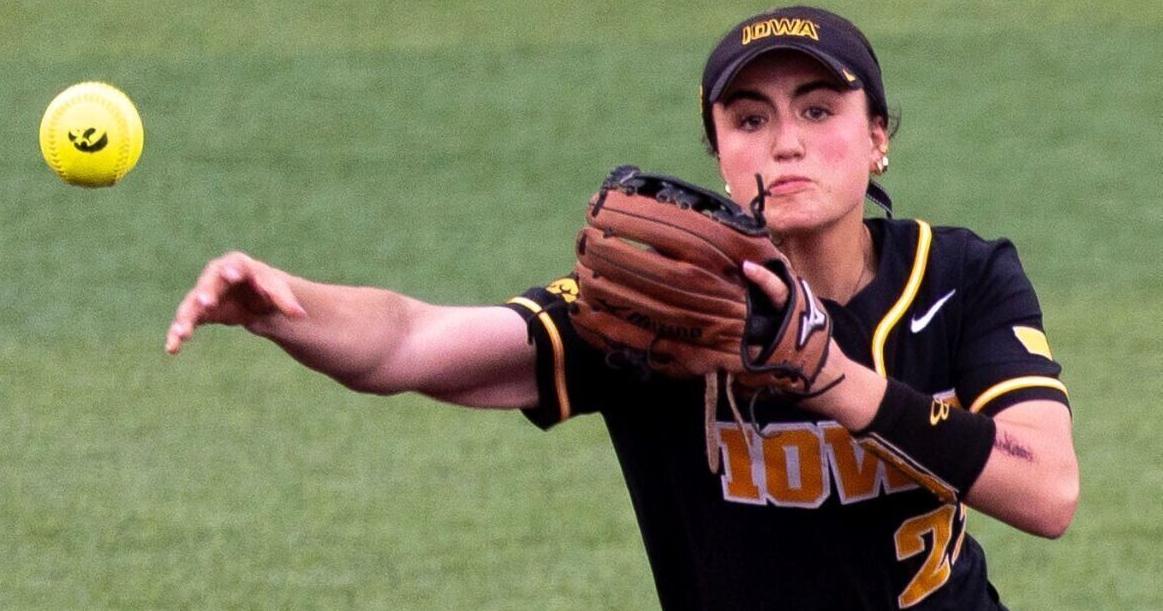 Daughter of 10-year MLB vet, Brianna Johnson a 'gem' who delivers for Hawkeyes again and again