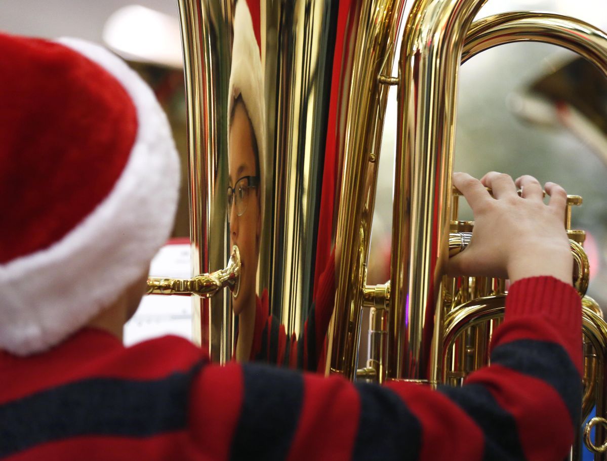 Merry (Tuba) Christmas! Mason City & North Iowa