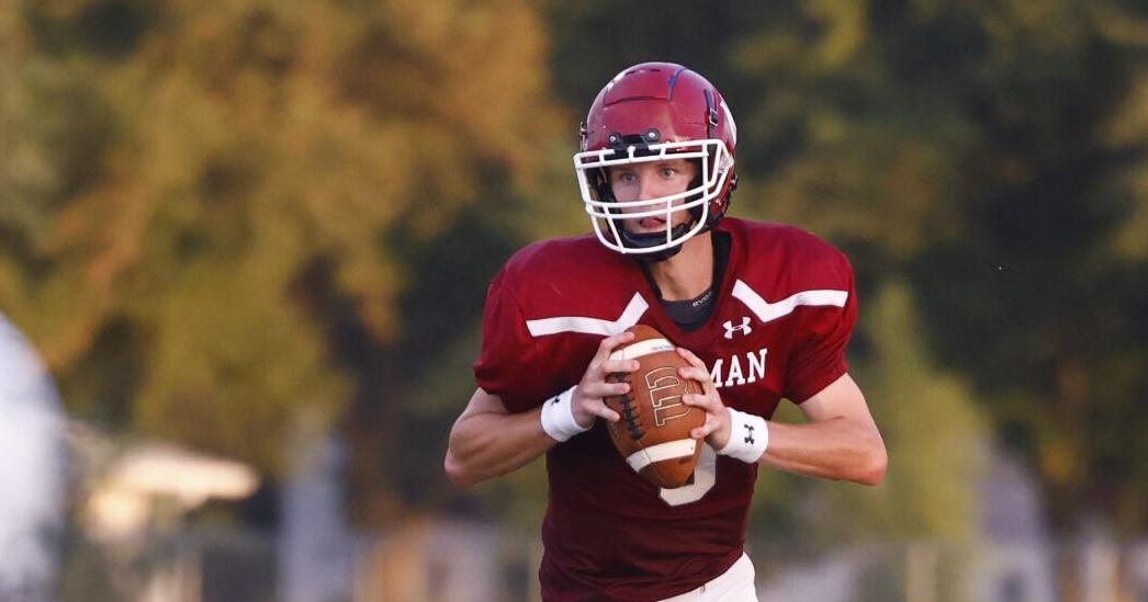 High School Football: Newman Catholic outlasts Belmond-Klemme