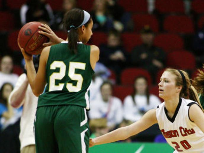 Mason City S Meyer Commits To Iowa Women S Basketball Program