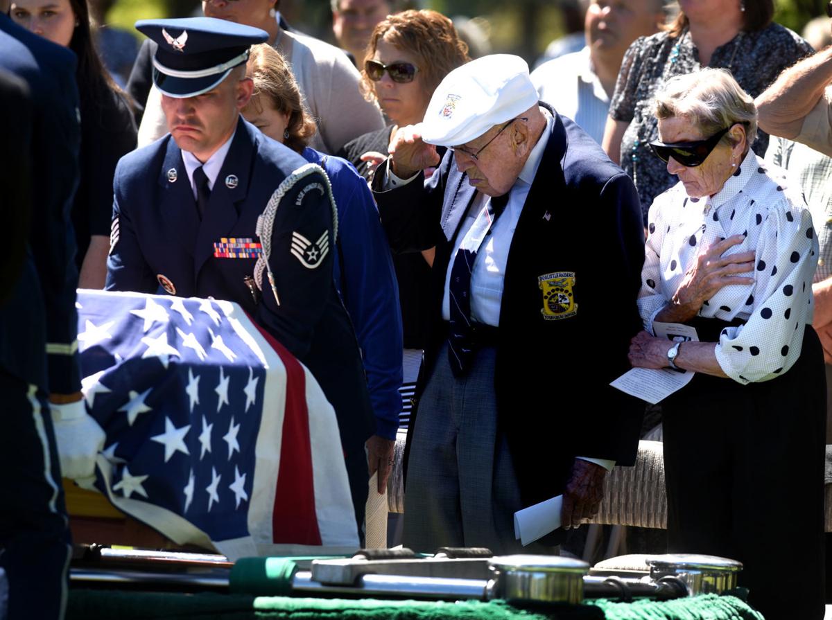 Brantley Gilbert In Emotional Visit to Arlington National Cemetery on  Memorial Day