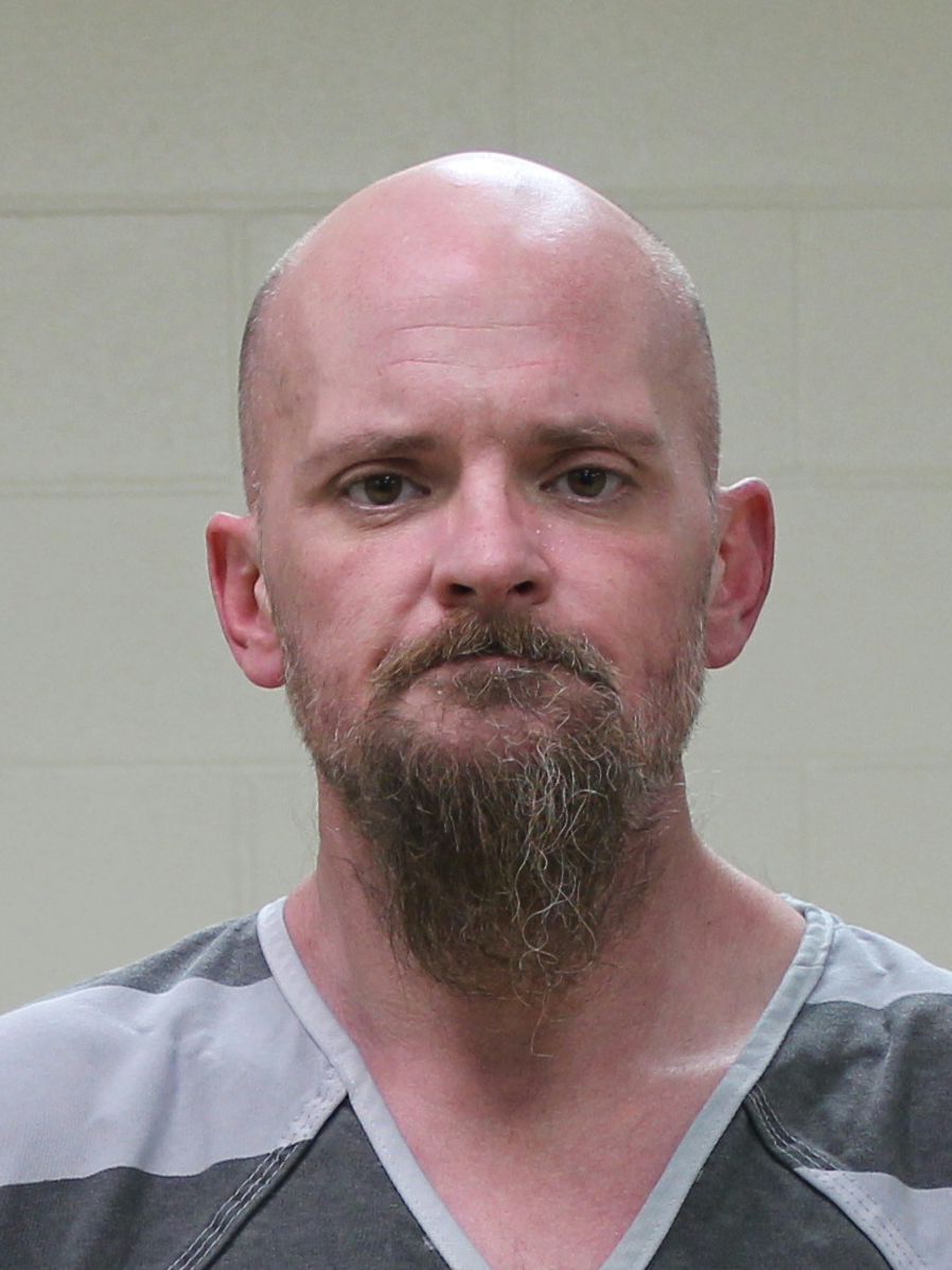 Mason City man pleads guilty in drug case