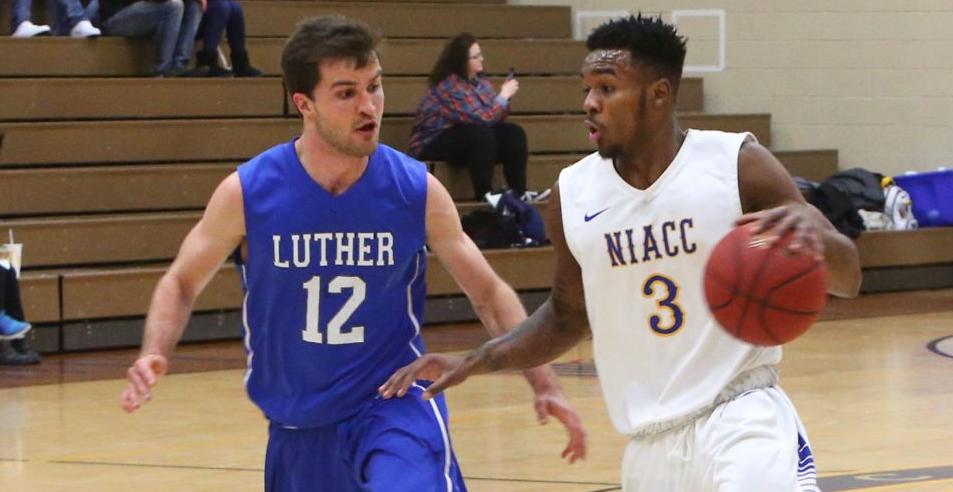 Myers Payne Help Lead Niacc Past Luther Jv North Iowa College