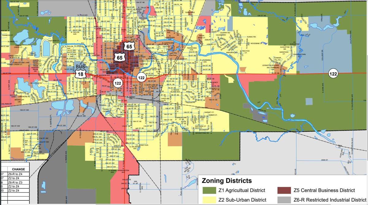 Signed Expressions owner in downtown Mason City wants to paint her