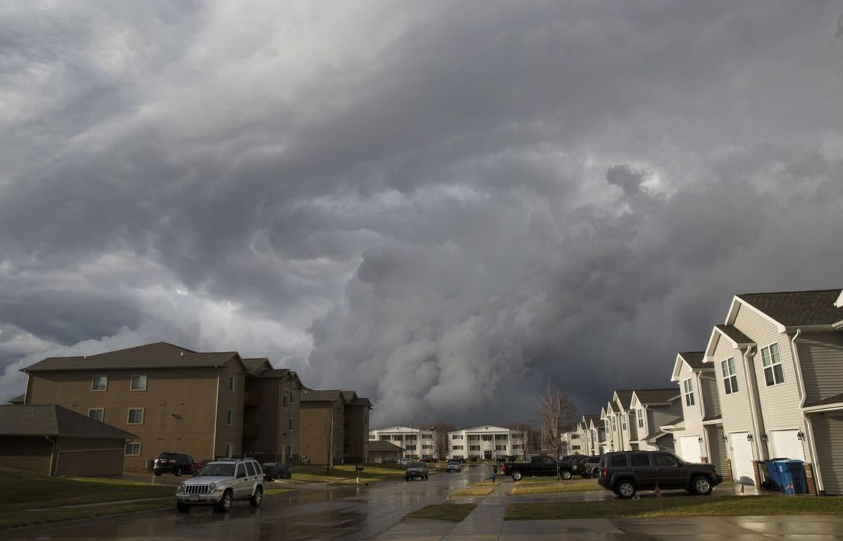 Update Storm Damages Oelwein Apartment Complex Tornadoes Spotted In Black Hawk County Lee Wire Globegazette Com