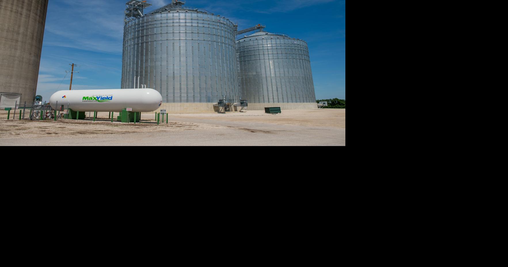 MaxYield expanding grain store in Britt