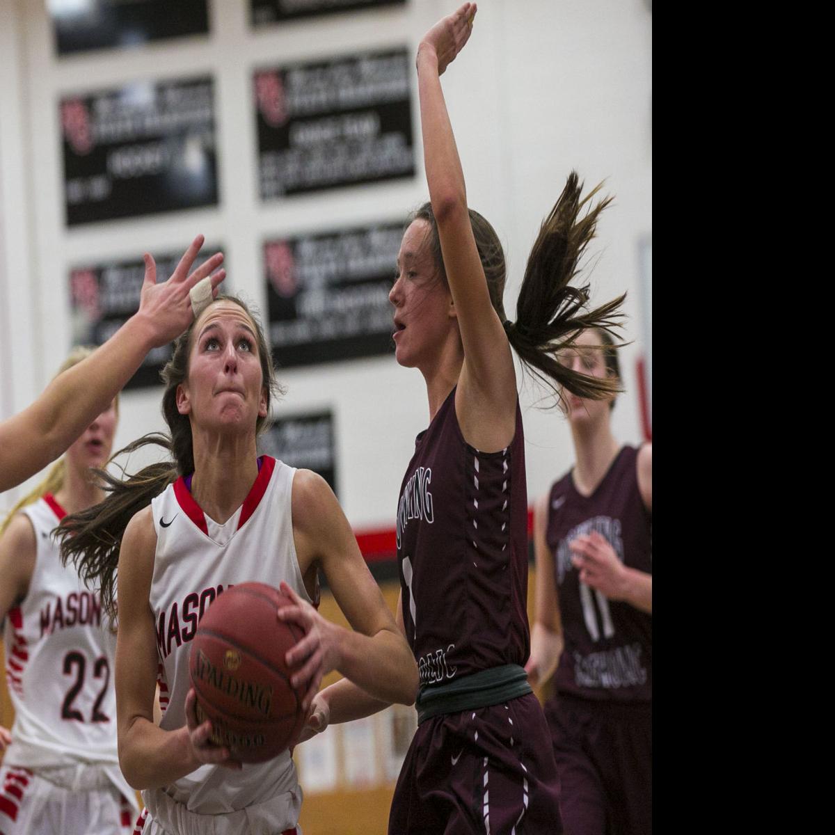 Meyer Nets 1 000th Career Point Mason City Falls To Dowling