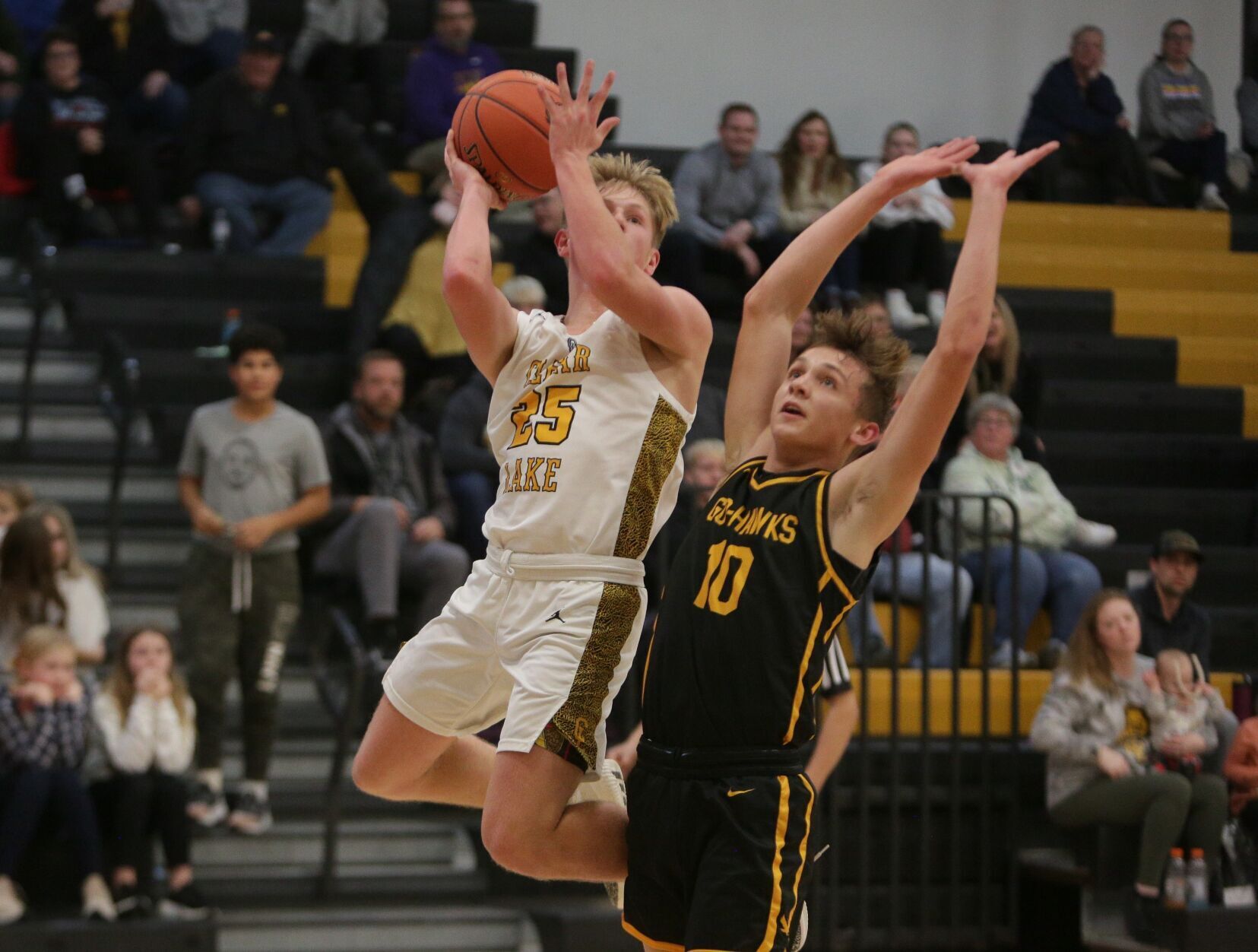 High School Boys' Basketball Roundup: Clear Lake Runs Its Record To 6-0