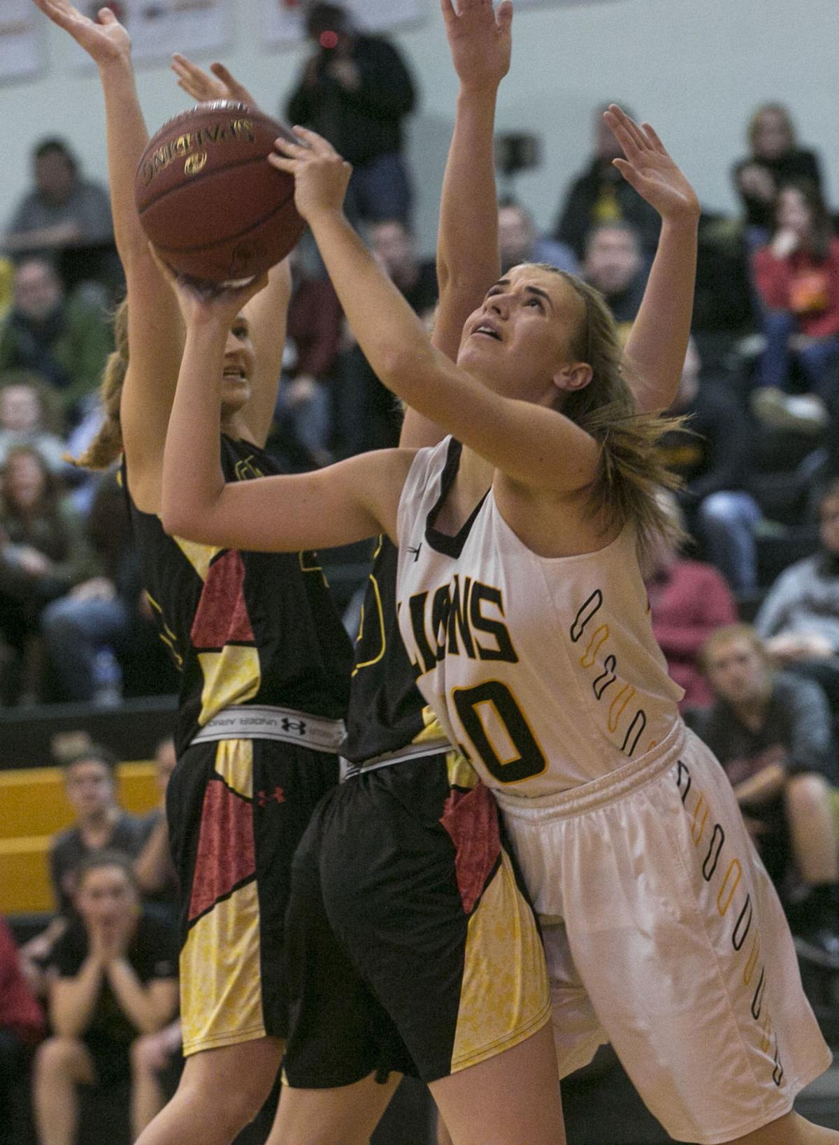 Clear Lake Chases Elusive Win At State Tournament North Iowa High clear-lake-chases-elusive-win-at-state-tournament-north-iowa-high
