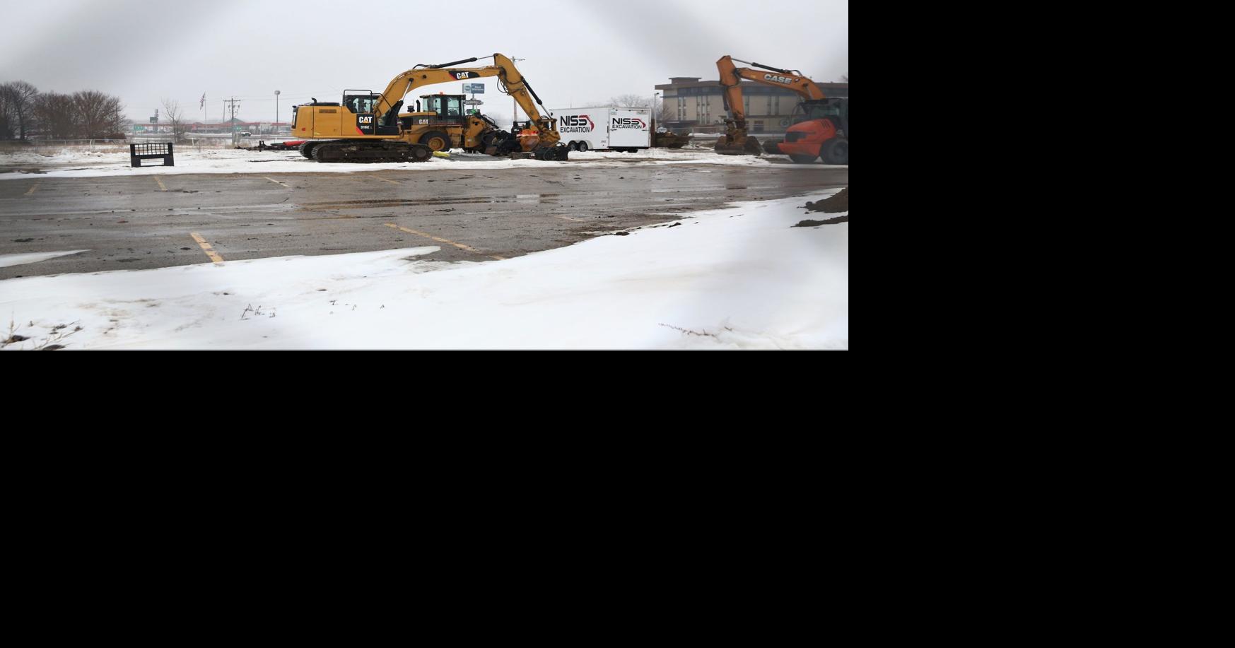 Second Clear Lake Kwik Star on track for summer opening
