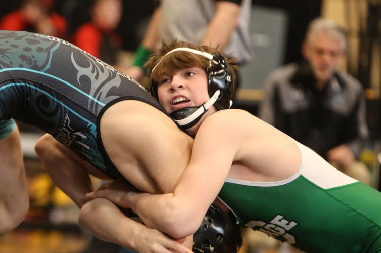 Class 2A Wrestling Sectionals Tucker Stangel - 113