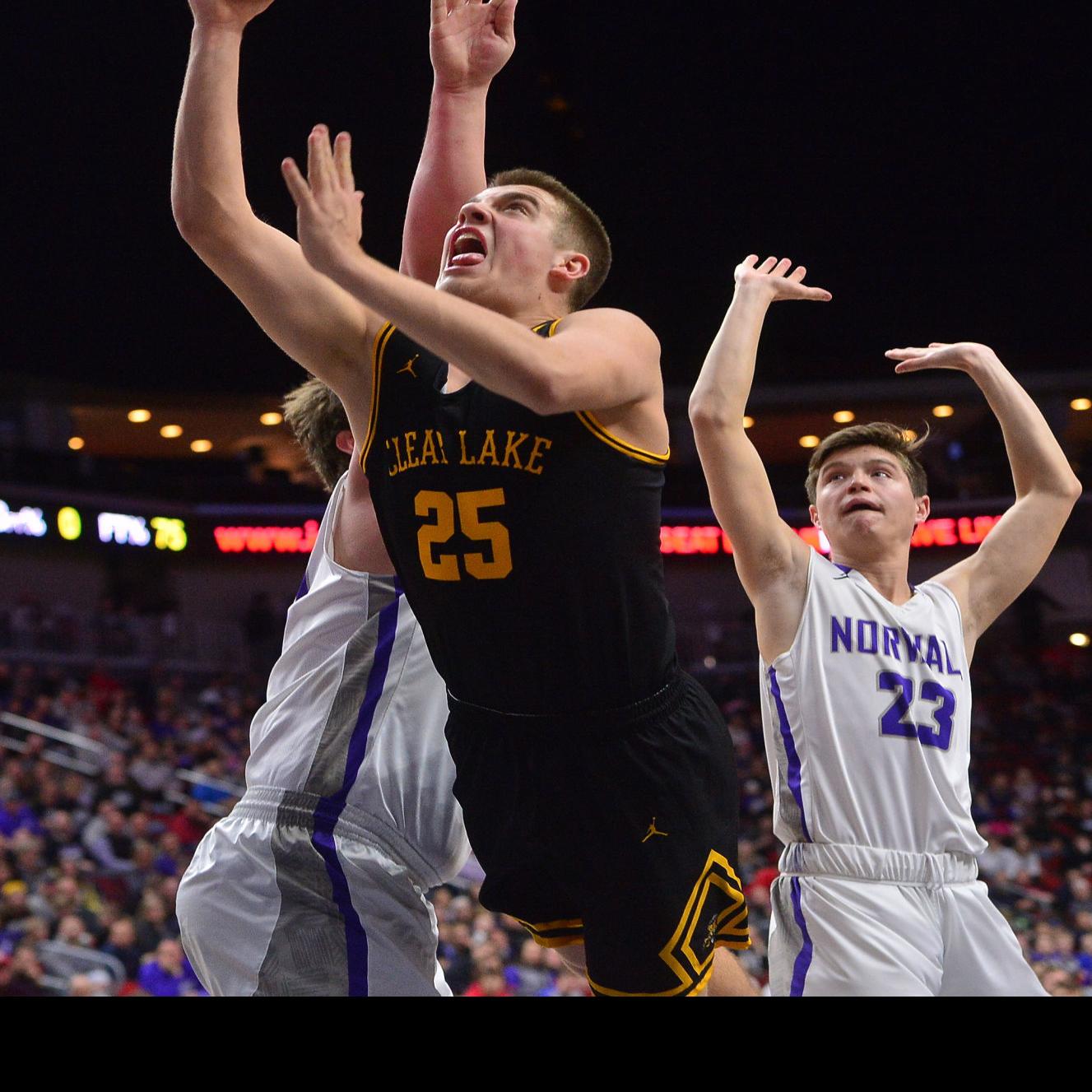 High School Boys Basketball Clear Lake Falls To Norwalk In Semifinal With Photos North Iowa High School Boys Basketball Globegazette Com