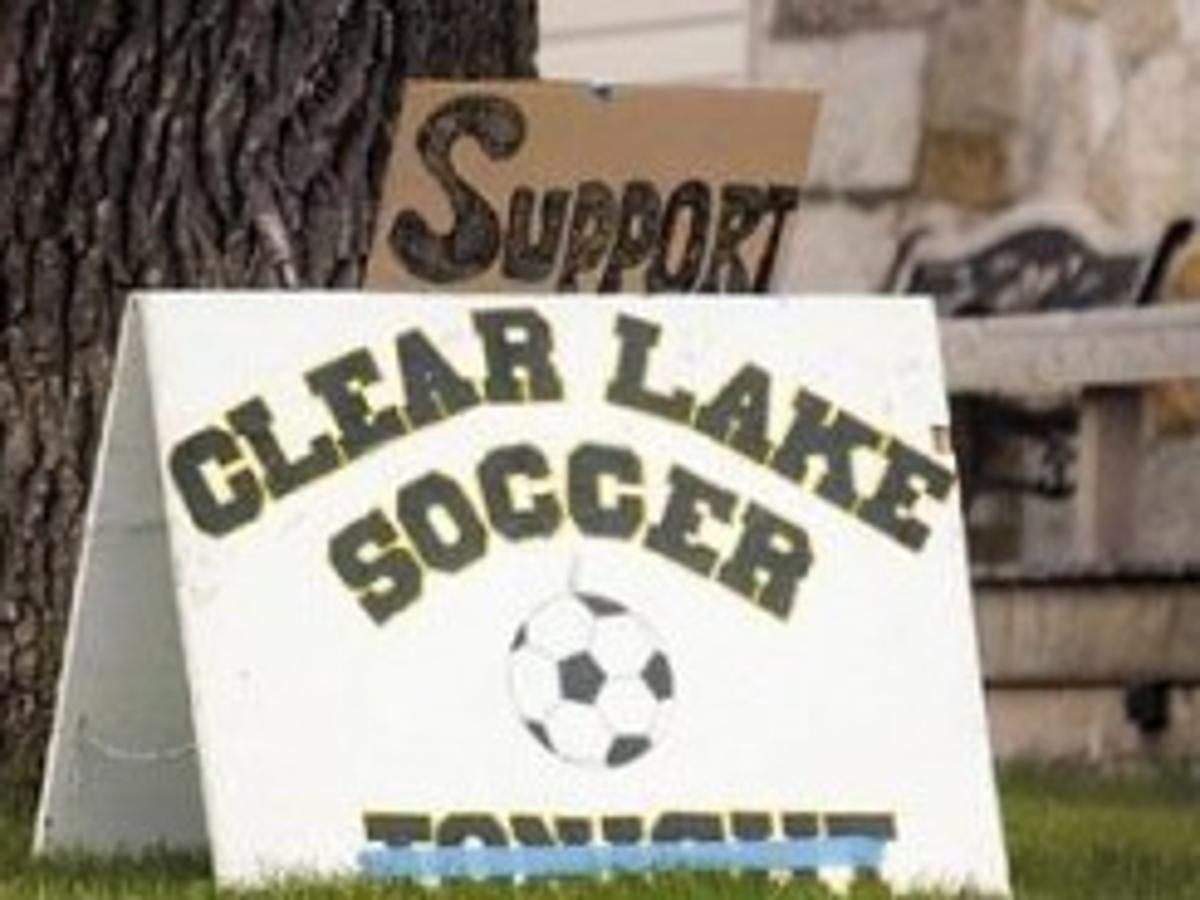 Clhs Keeps Soccer Tennis Mason City North Iowa Globegazette Com