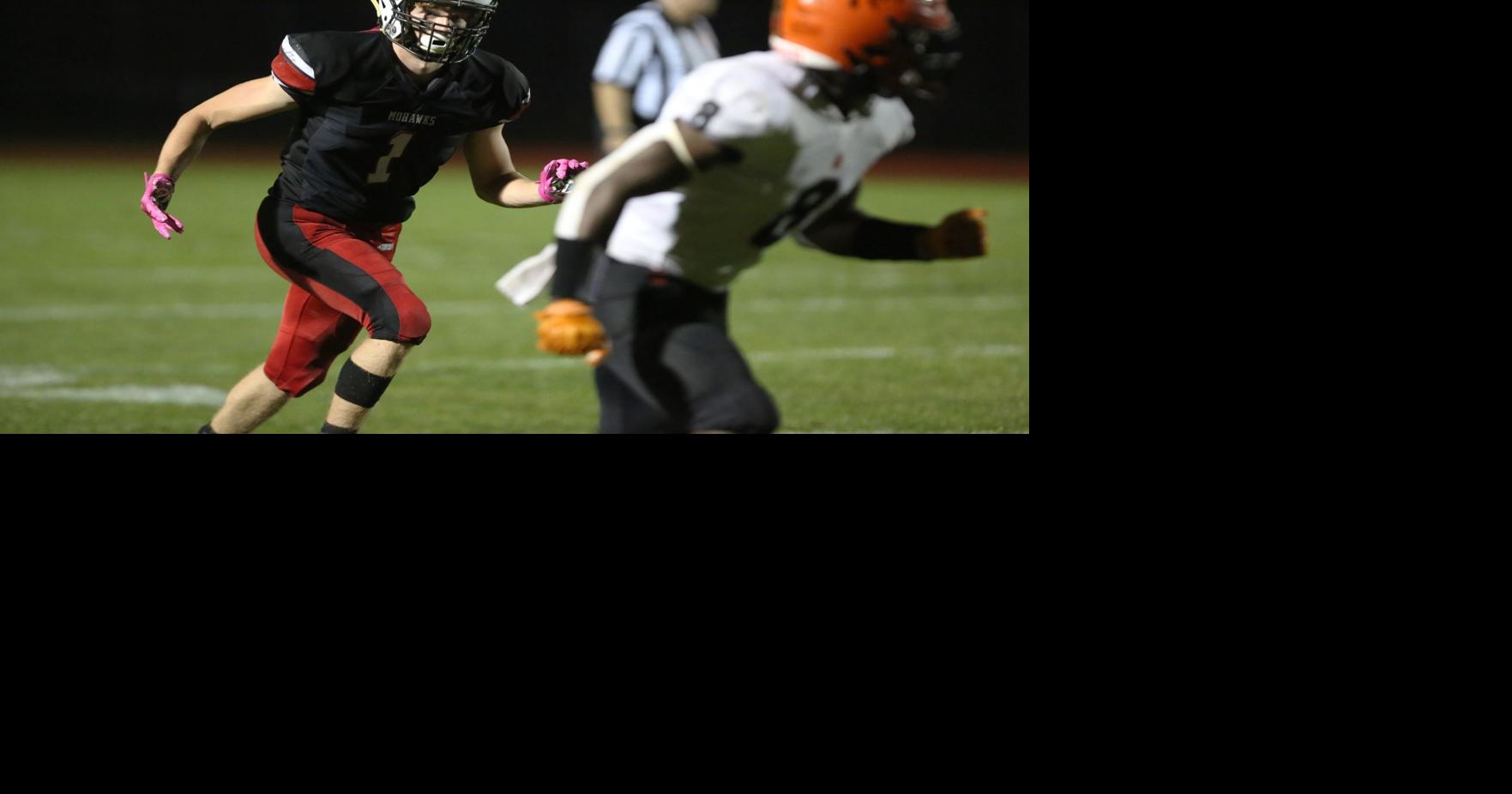 Five Mason City football players selected as first team all-district