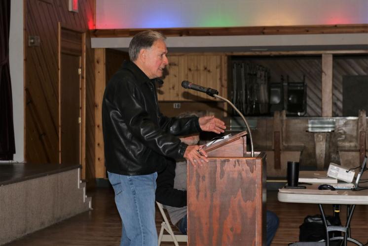 Kanawha farmer Doug Thompson.JPG