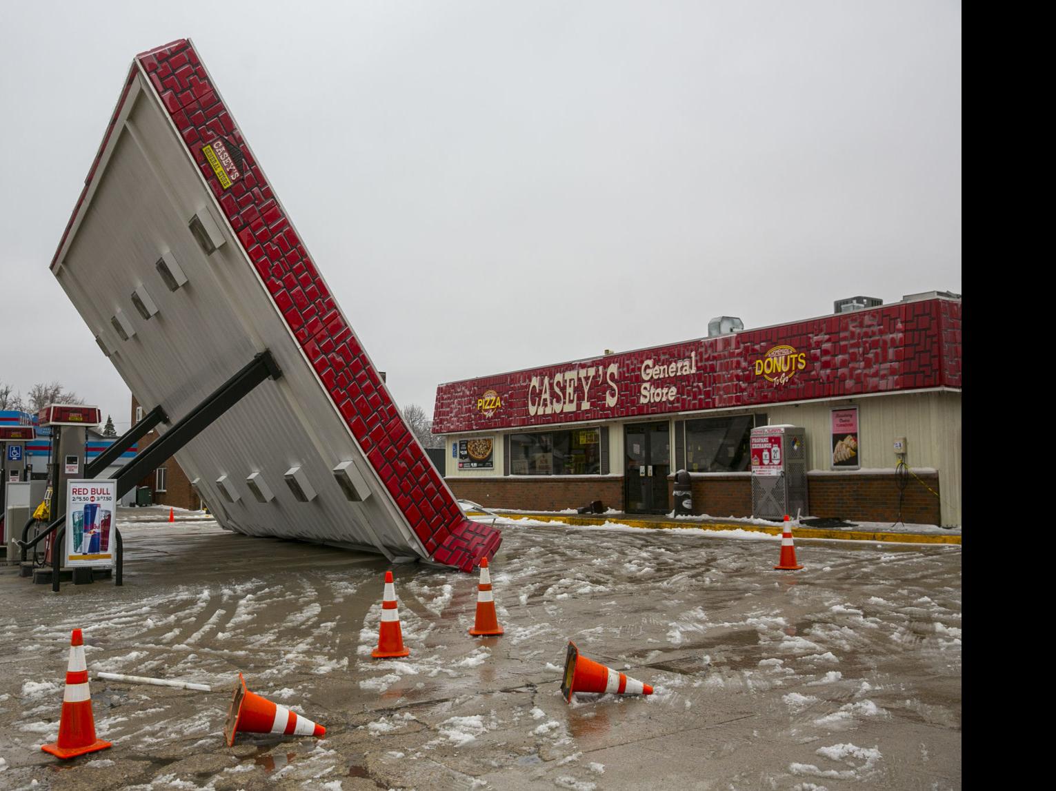Downed Power Lines Road Closures Across North Iowa Following Thunderstorms Mason City North Iowa Globegazette Com