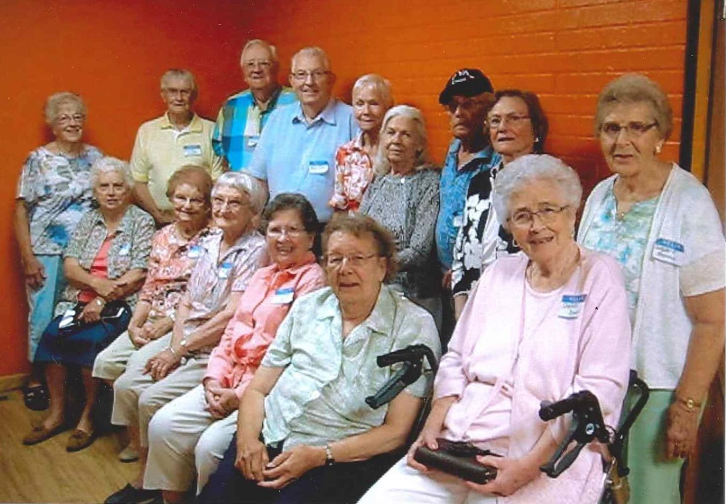 Class of 1950 holds reunion Mitchell County News