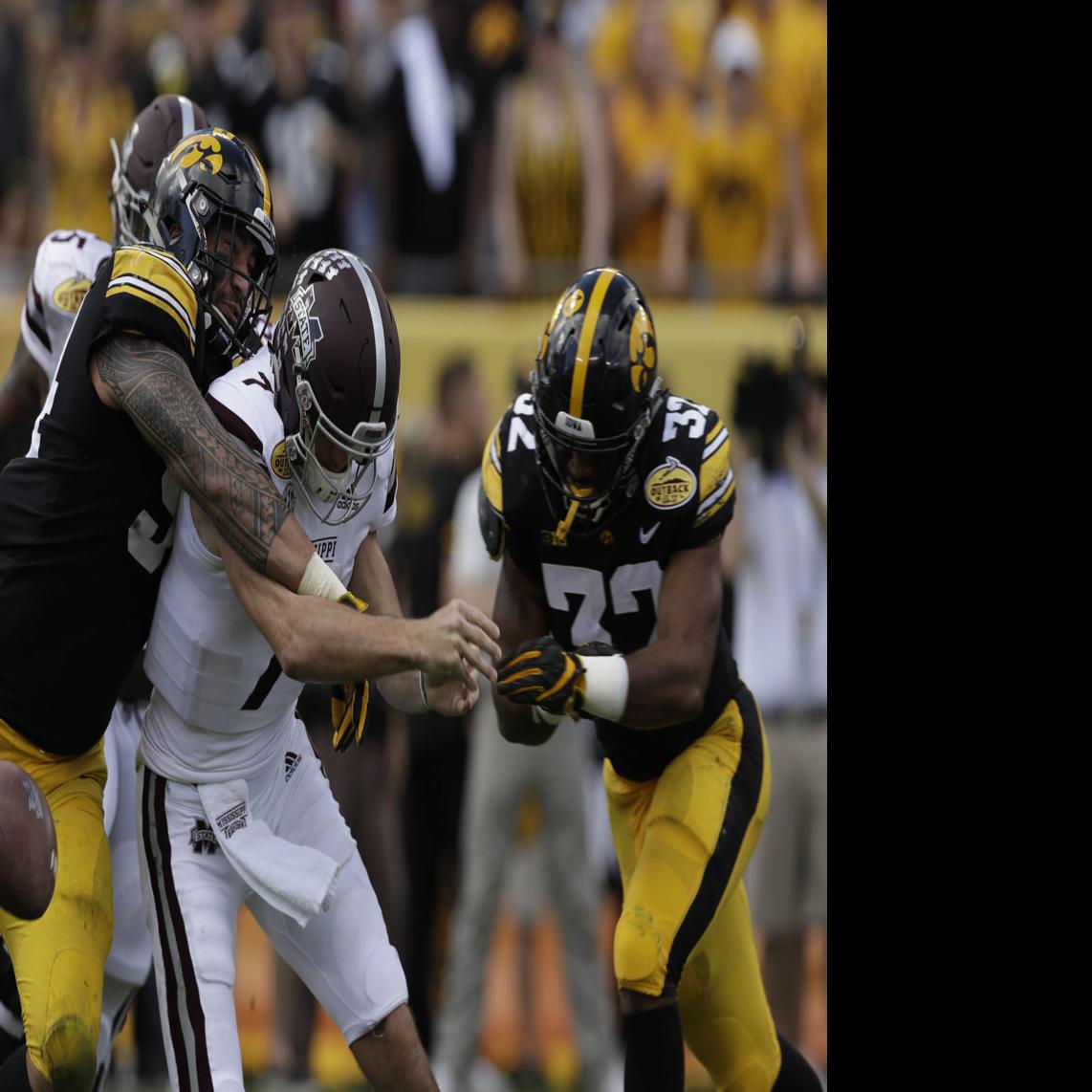 College Football Epenesa And Golston Become Leaders For Iowa
