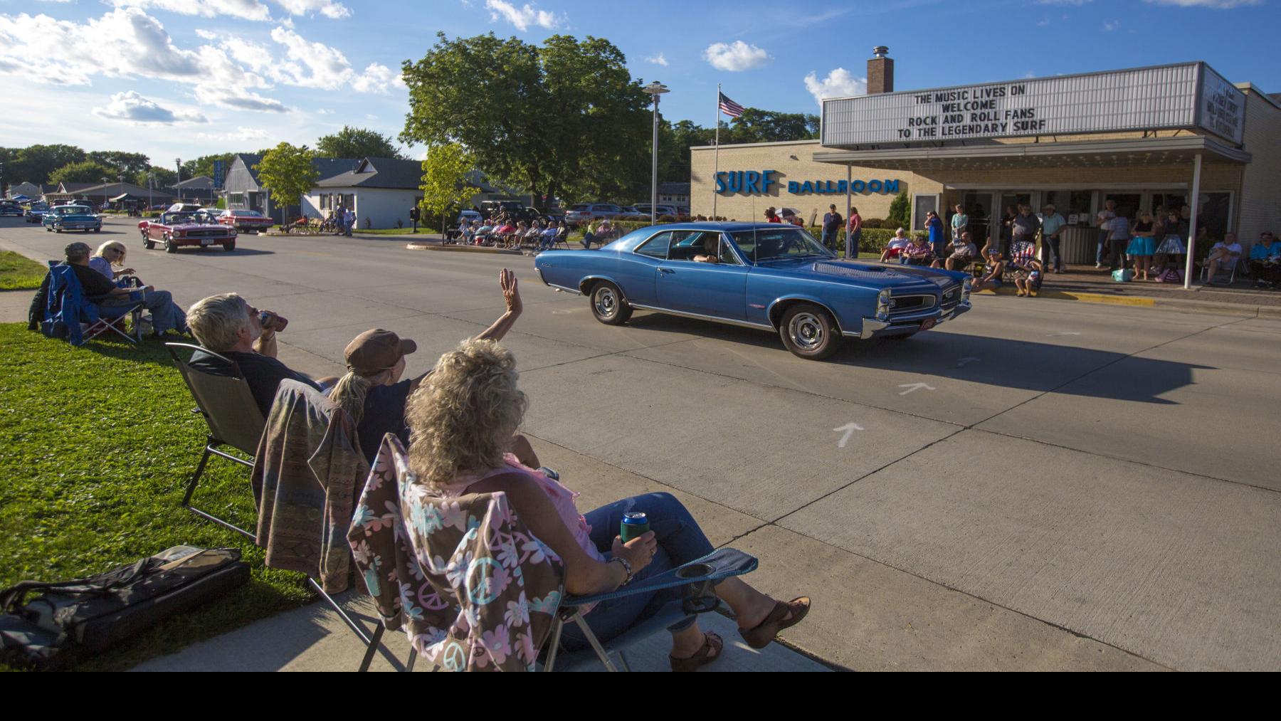 Classic Cars Cruise Clear Lake Mason City North Iowa