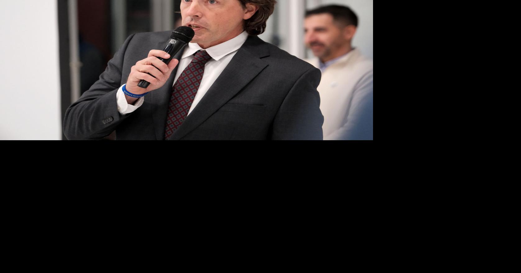 Geary steps down as Gloucester High boys hockey coach