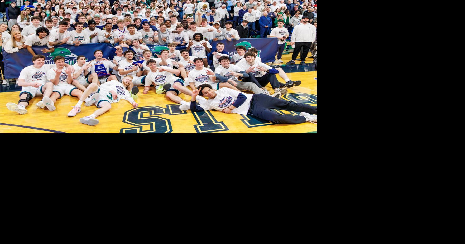 Gulls going dancing: Endicott dominates Western New England, complete perfect season in CNE