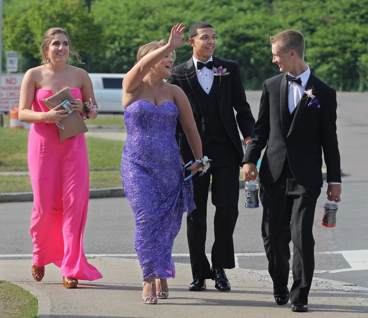 Slideshow Gloucester High School Promenade 2015 Gallery