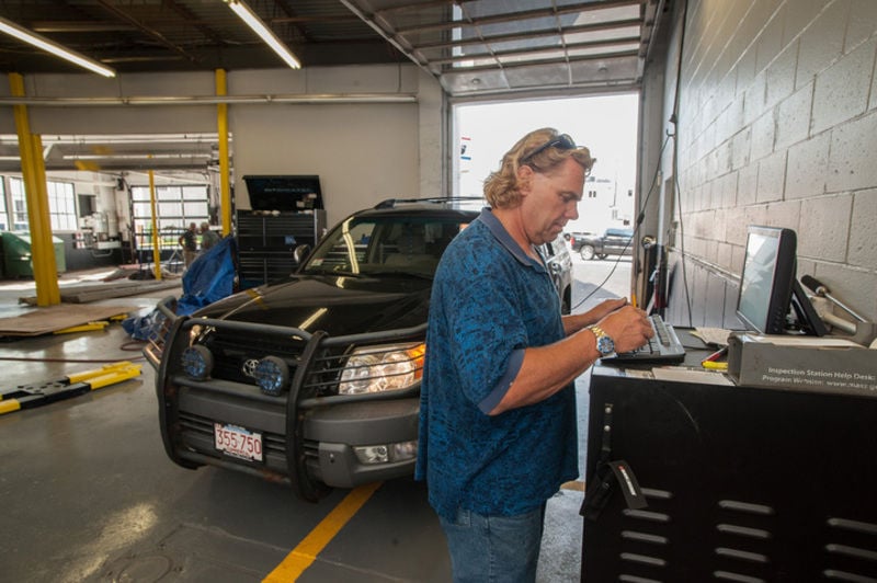 Tony Tally opens new full-serve gas station on Maplewood ...