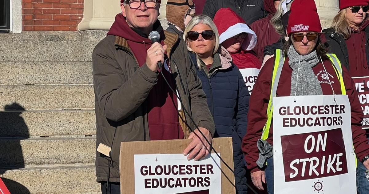 Teachers call for 'respect' as strike cancels school for 6th day News