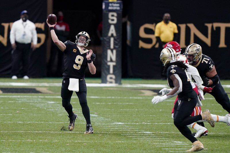 Brees, Saints stay unbeaten after cruising by Dolphins