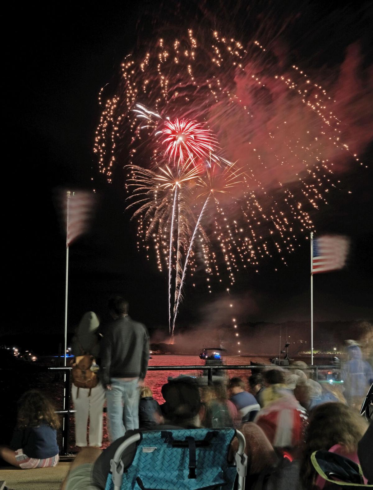 210705_GT_KWI_GLOSTAFIREWRKS_OC_3.jpg
