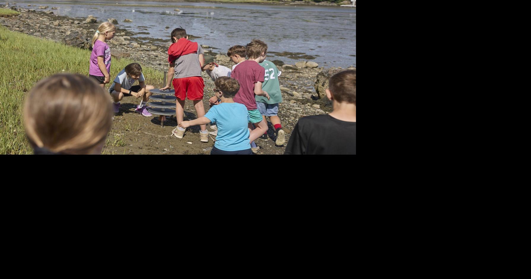 Tower School fourth-graders participate in oyster reef restoration project