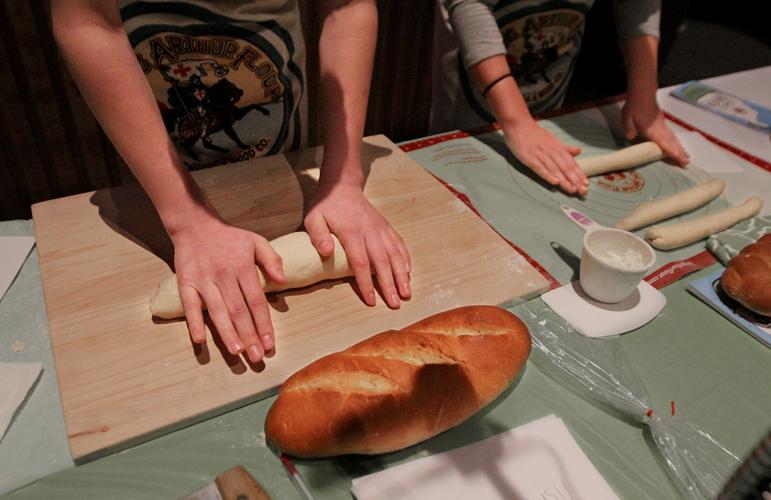 SLIDESHOW: Learning to Bake Bread | Gallery | gloucestertimes.com