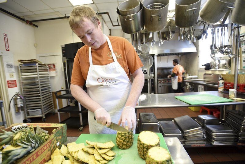 Cooking with heart: Local chefs prepare meals for those in need