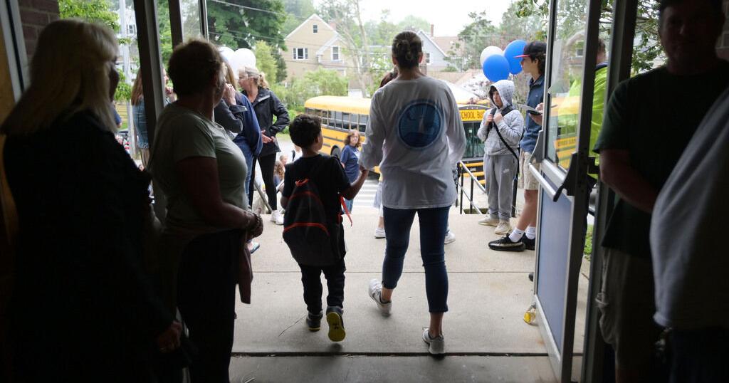 Final dismissal at East Gloucester - Vimarsana News