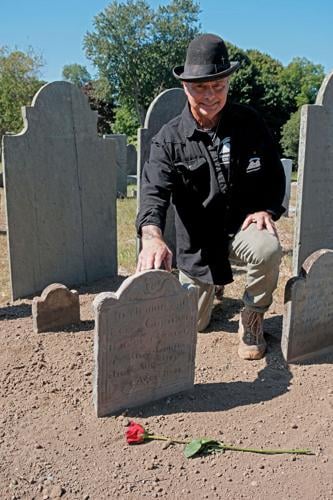 240903-kwi-gt-GRAVESTONE-01.JPG