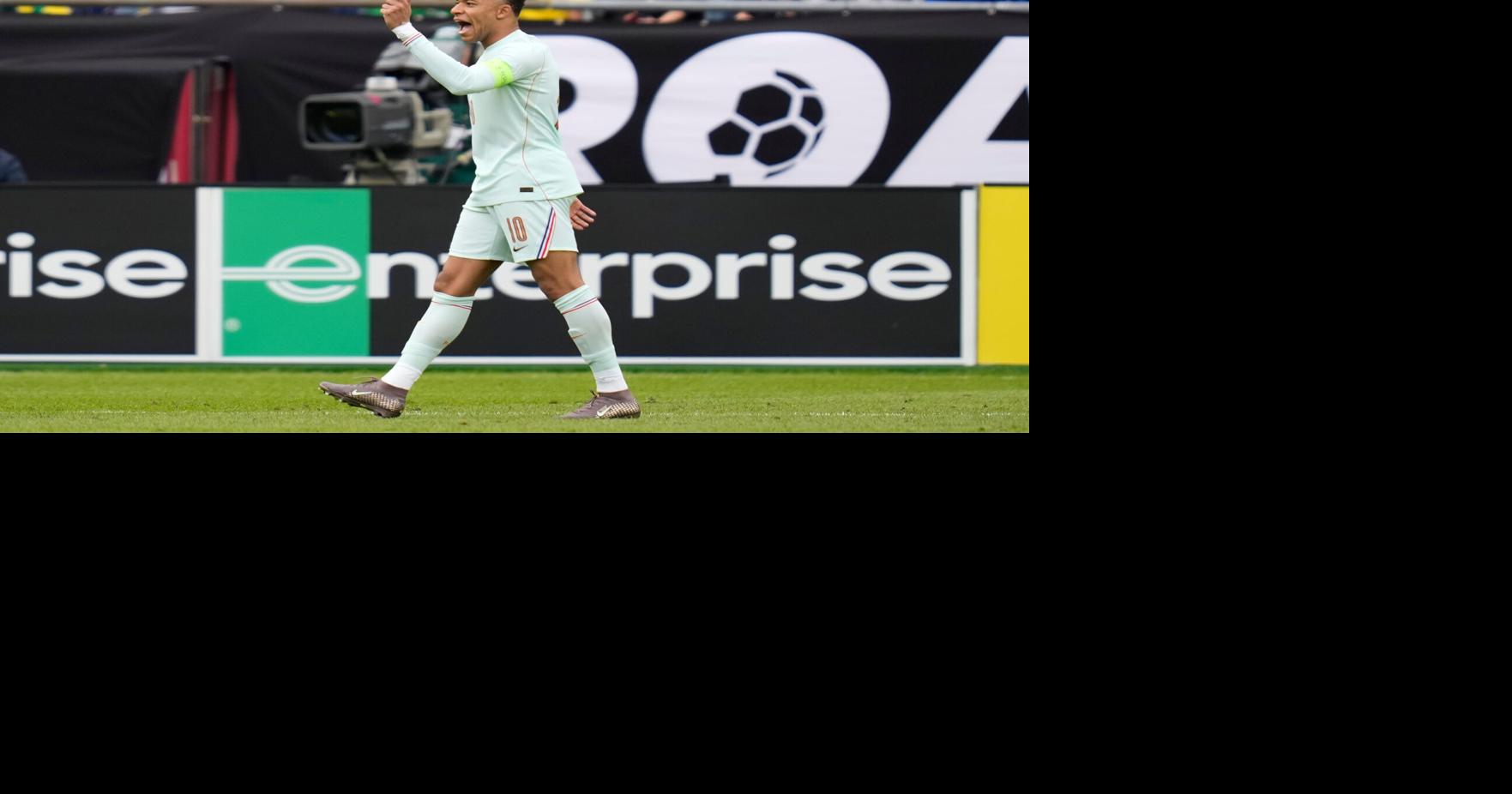 Mbappé shakes off knee injury, leads France past Brazil at Gillette Stadium