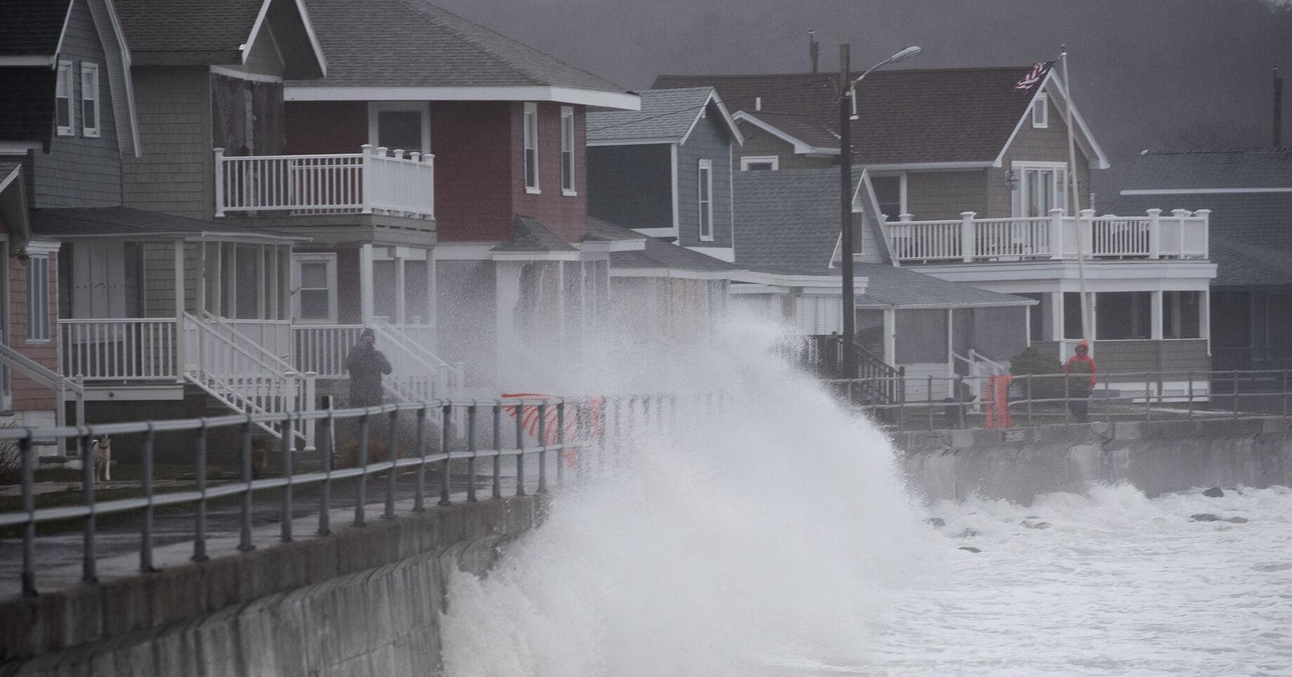 Nuisance storm brings sleet, slush, flooding and power outages to Cape Ann - Vimarsana News