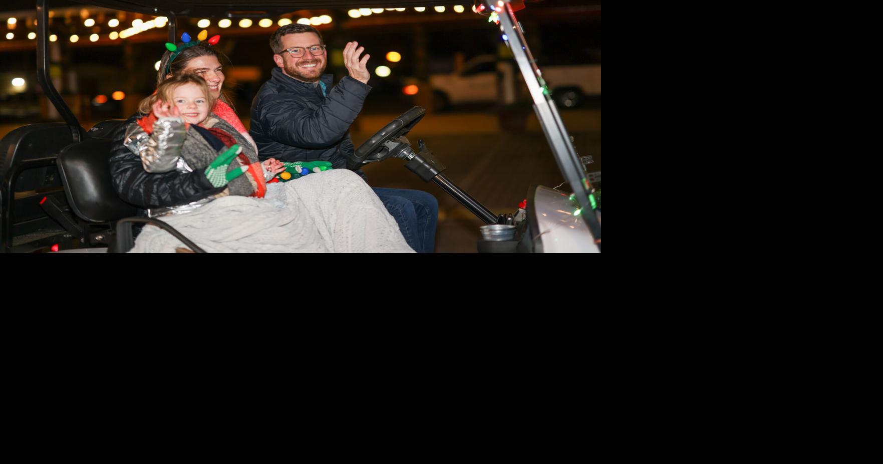 Photos: Fountain Inn Deck the Cart Parade | Photos | gofountaininn.com