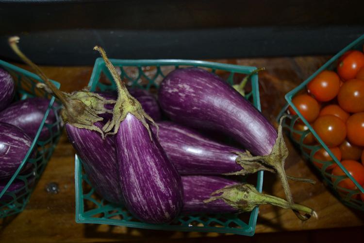 Turnip Greens returns a country market feel to downtown Darien