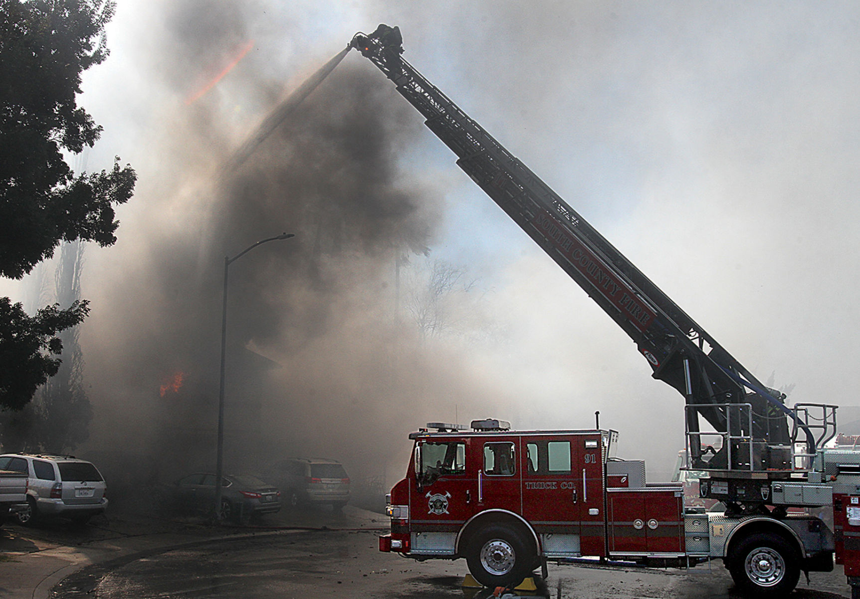 Four-alarm Fire Tears Through Tracy Neighborhood | Tracy Press News ...