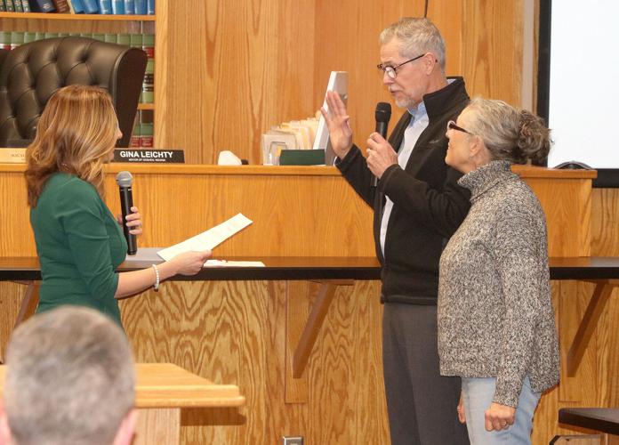 Goshen mayor, officials sworn in at meeting News